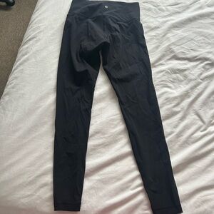 Lululemon ‘like new’ leggings